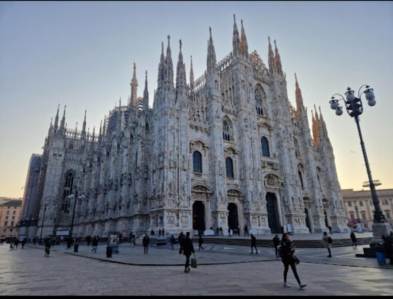 Apartment Duomo Bocconi Navigli Milão Exterior foto